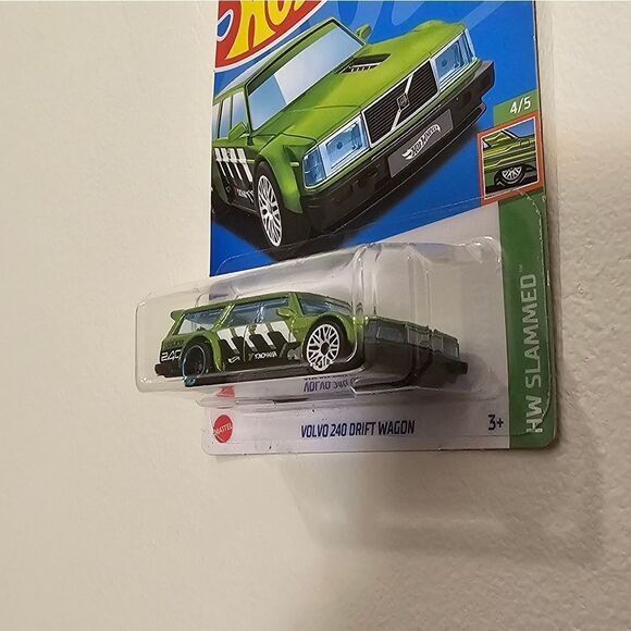 Hot Wheels Car Volvo 240 Drift Wagon HW Slammed 4/5 Mattel Hotwheels 245/250 New - Picture 6 of 8